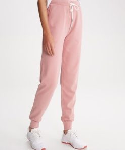 Themodernwardrobe.shop164bb0c77c 1