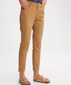 Themodernwardrobe.shop18d751b95b 1
