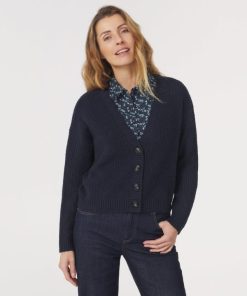 Themodernwardrobe.shop3a2df1d048 2