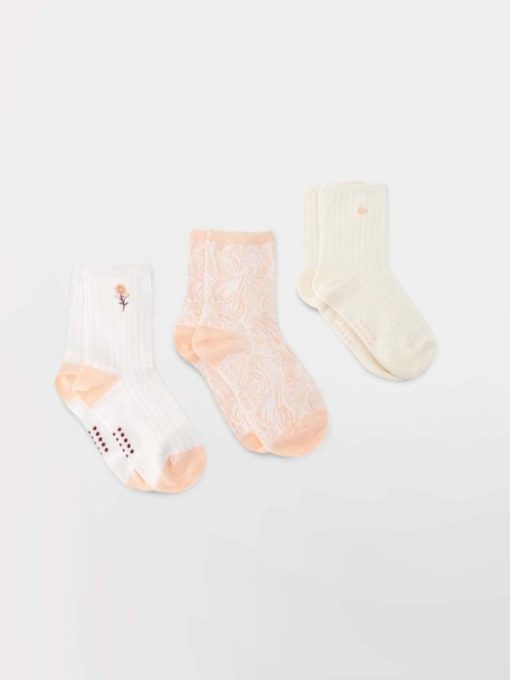 Themodernwardrobe.shop5274941b37 1