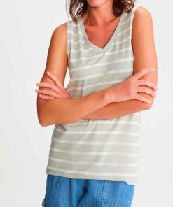 Themodernwardrobe.shop575e17d159 1