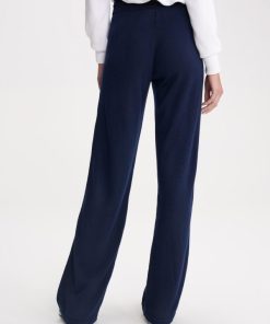 Themodernwardrobe.shop6ea6682252 2