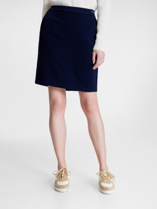 Themodernwardrobe.shop751a088b72 1