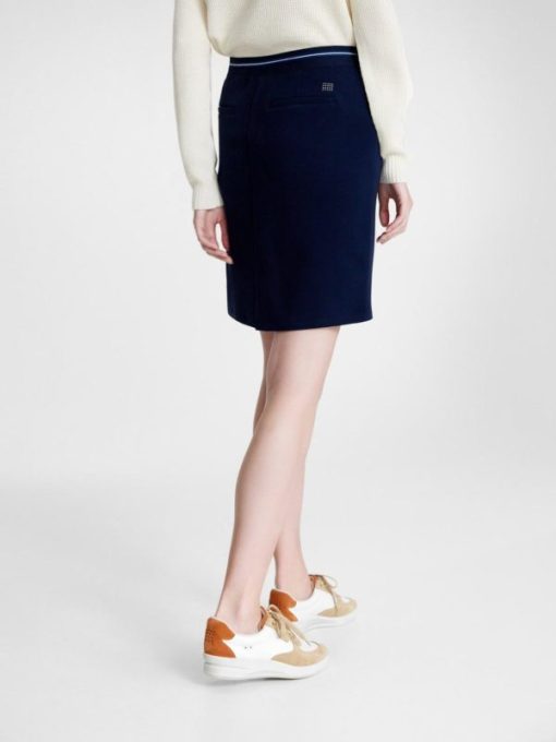 Themodernwardrobe.shop751a088b72 2