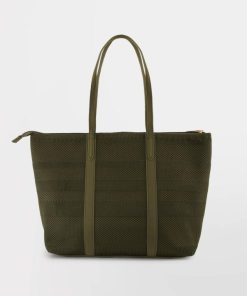 Themodernwardrobe.shopc823085356 2