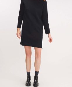 Themodernwardrobe.shope6224be7b5 1