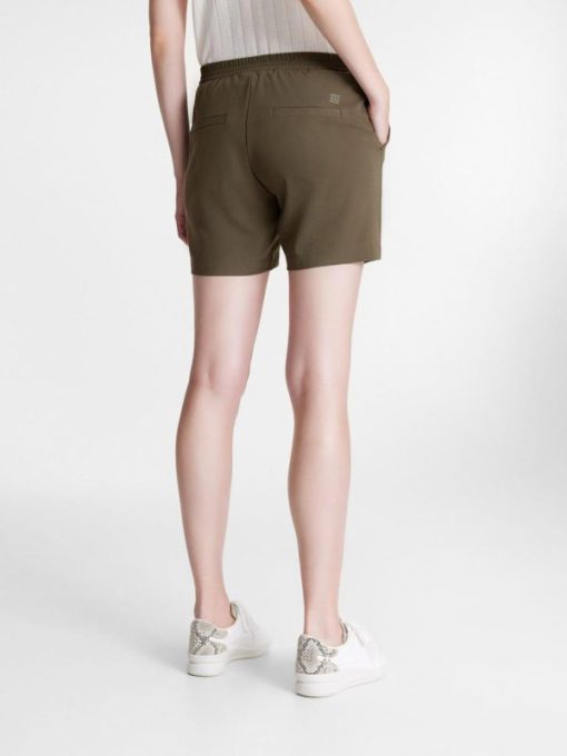 Themodernwardrobe.shopf1c88859e0 2