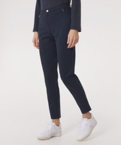 Themodernwardrobe.shopf70d75dd81 1